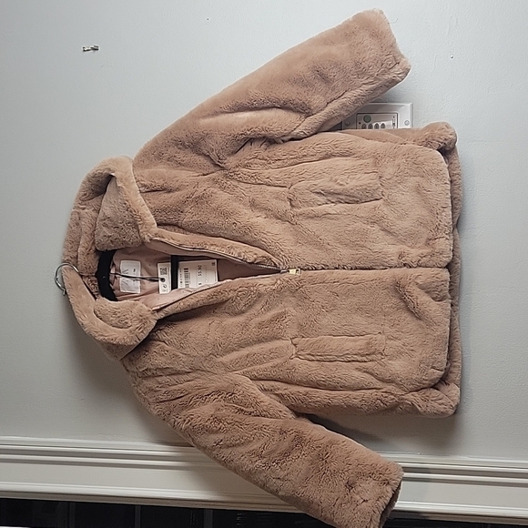 Zara-KIDS-Pink Faux Fur Hooded Coat-Size 9 - Picture 1 of 15